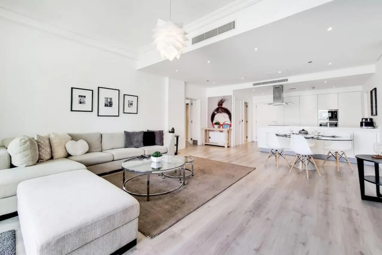 Al Haseer, Shoreline 7, Palm - Elegant One Bedroom location